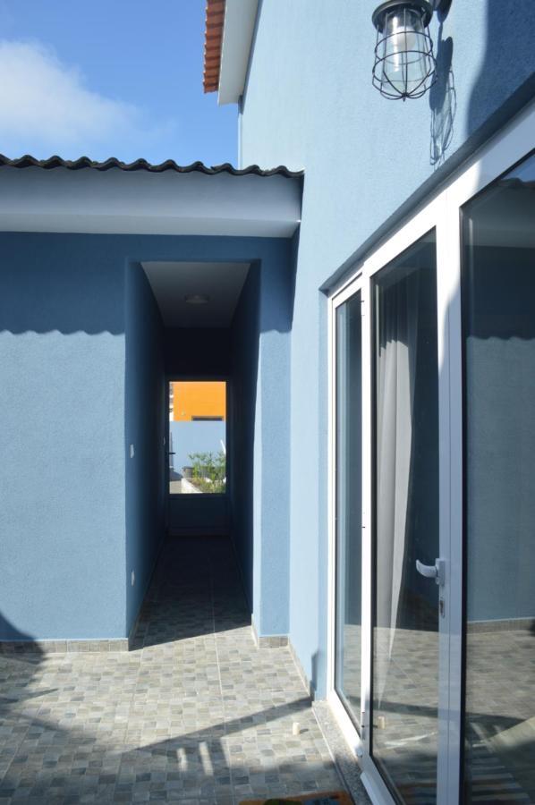 Yellow Door Gafanha da Encarnacao Exterior photo